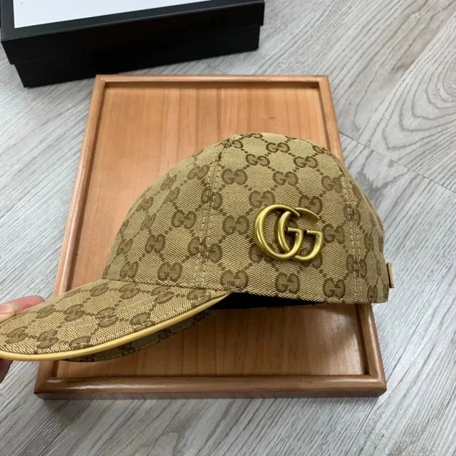Gucci Baseball Cap GG Supreme