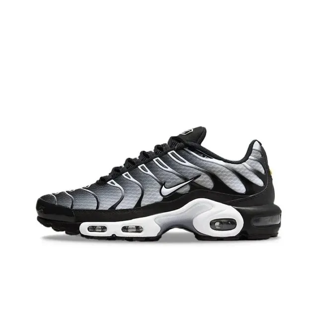 Nike Air Max Plus Triple Black/White