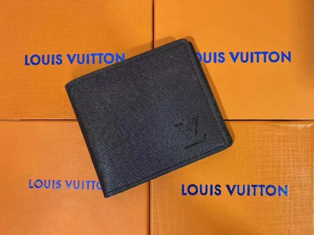 Louis Vuitton Bifold Wallet Empreinte Leather