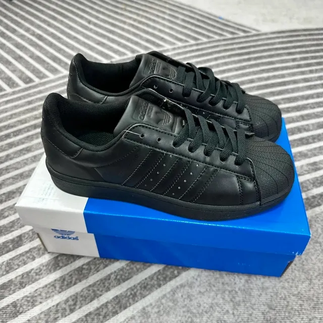 Adidas Superstar All Black