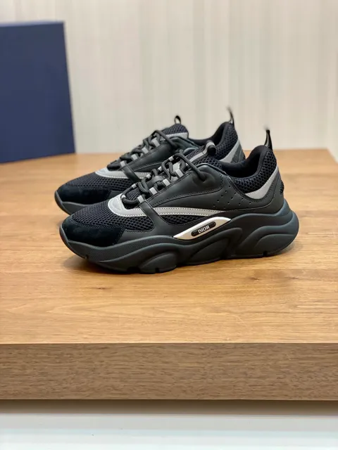 Dior sneakers