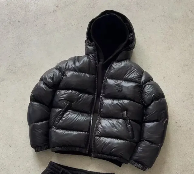 Suvene 黑色棉服