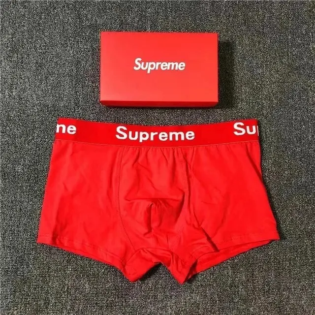 红色