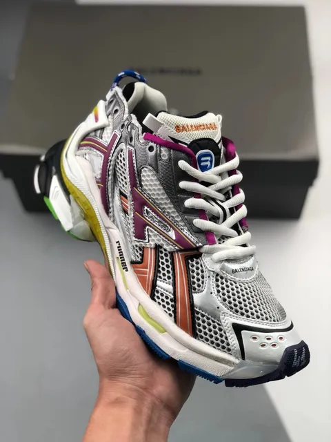 Runner  16