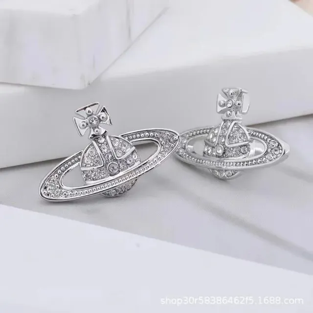 土星耳钉(银色)