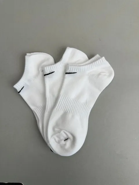 Nike Everyday Lightweight No-Show Socks Black Swoosh