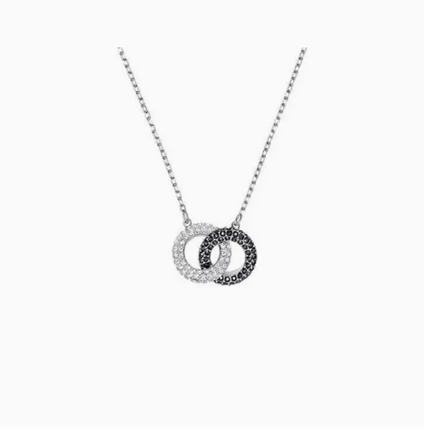 Round double buckle black and white necklace
