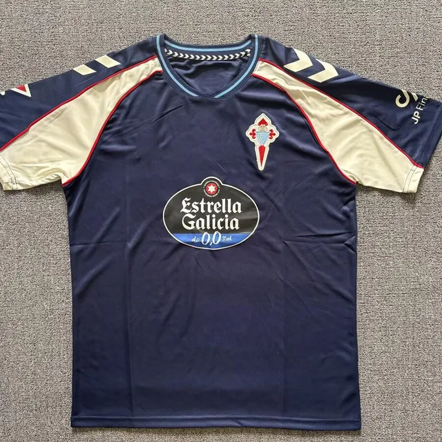 Hummel Celta Vigo Home Jersey Estrella Galicia Sponsor