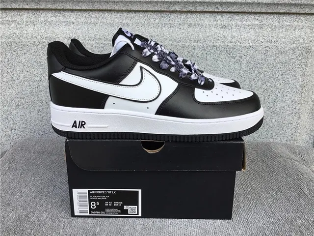 Nike Air Force 1 '07 LX Low Black/White