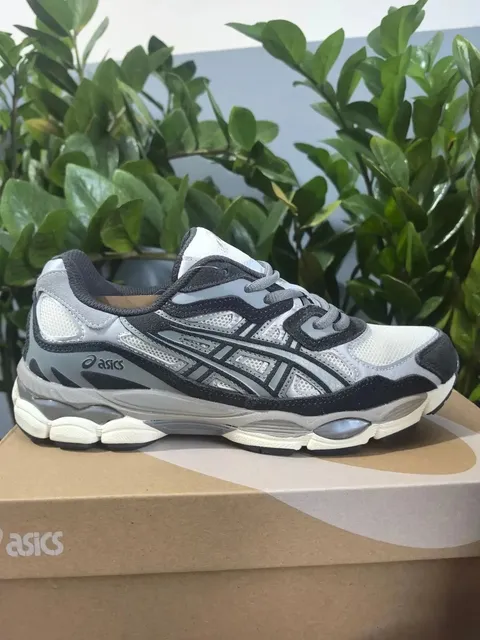 Asics Gel-Kayano 14