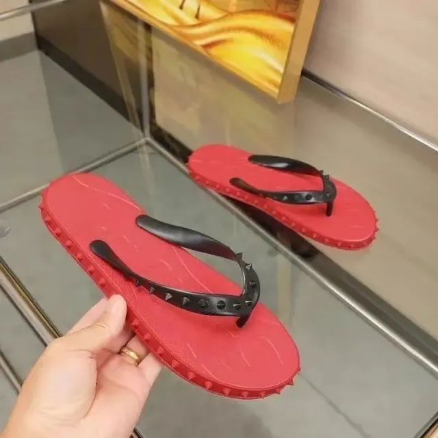 红色