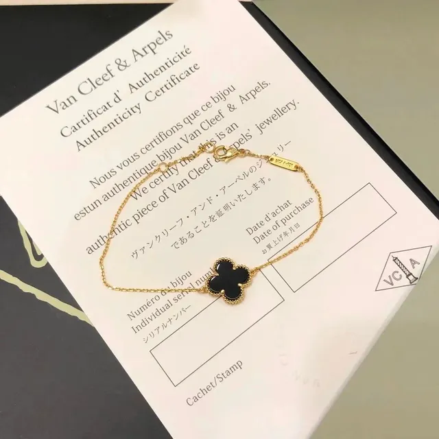 Van Cleef & Arpels Alhambra Bracelet Single Motif