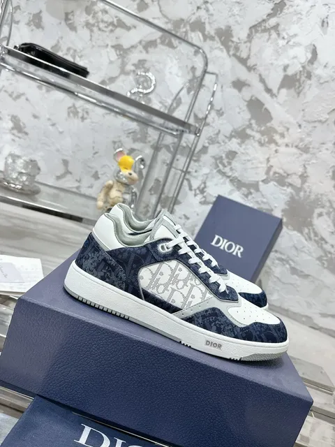 Dior sneakers