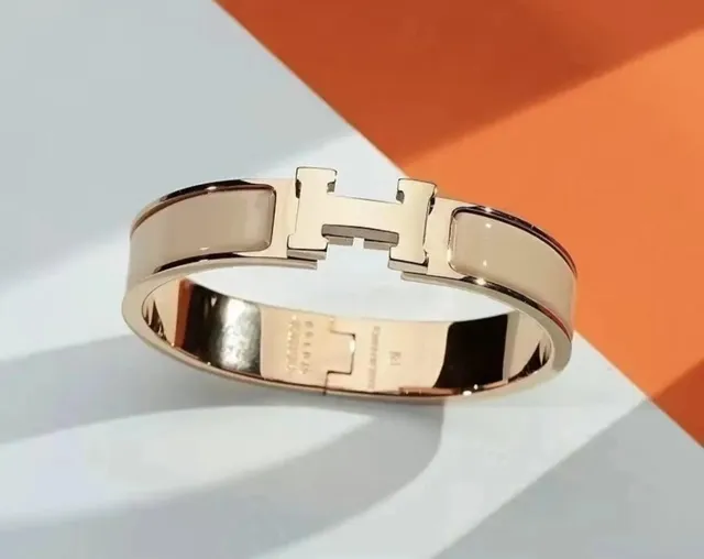Hermès Clic H Bracelet Rose Gold