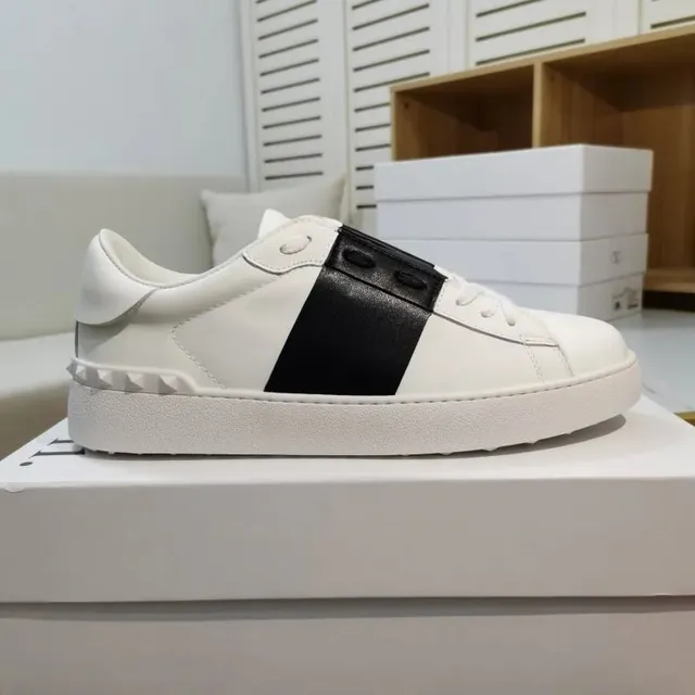 Valentino Rockstud Low White/Black
