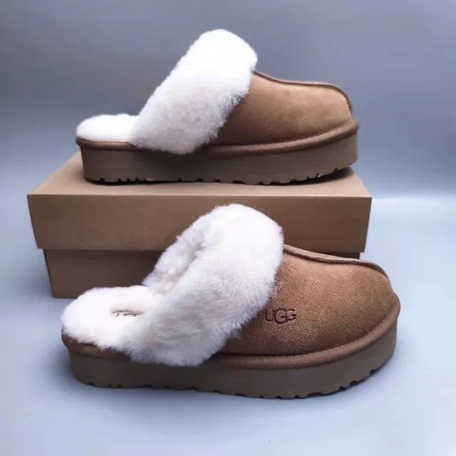 UGG sandals slippers