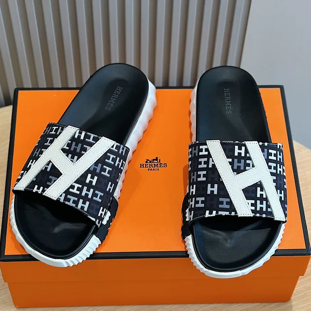 Hermès Oran Slide H Logo Print
