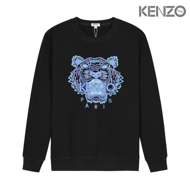 Q23a black clothes