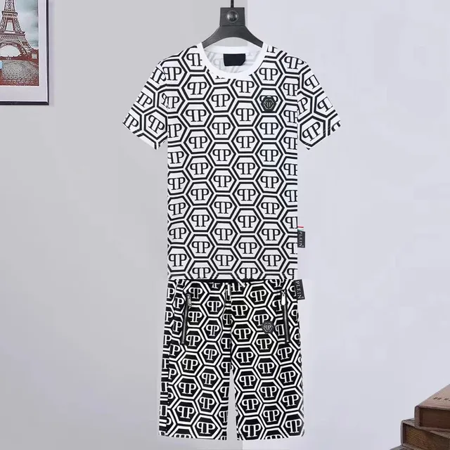 4黑白005