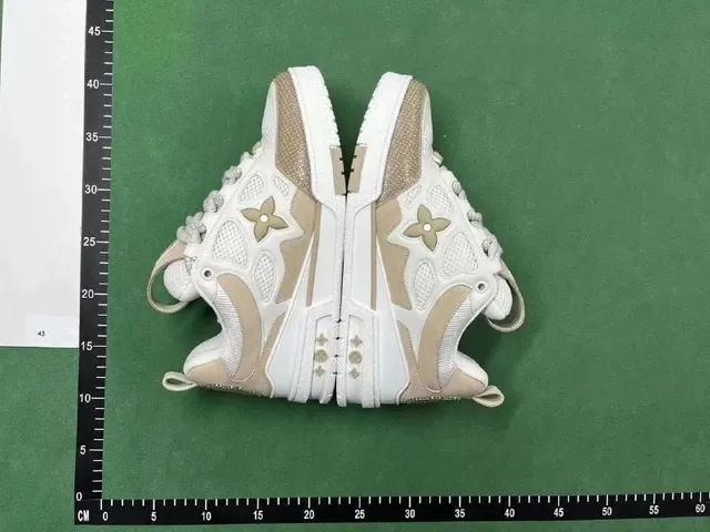 Louis Vuitton LV Trainer Monogram Flower