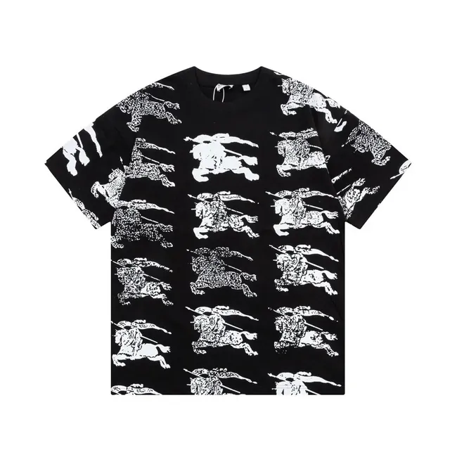 Burberry Equestrian Knight Print T-Shirt All-Over Knight Graphic