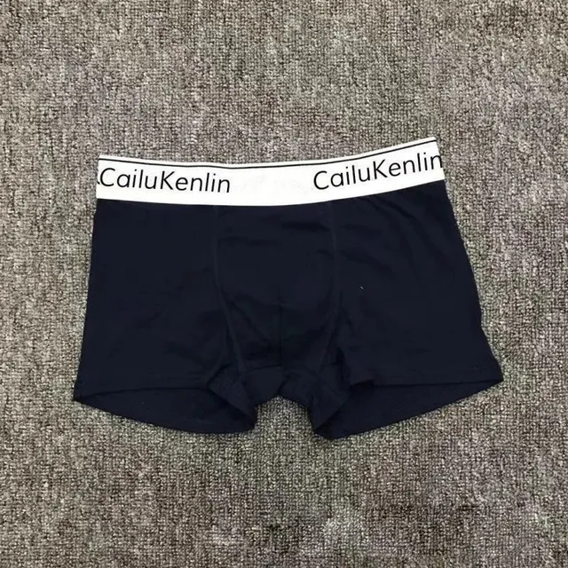 C宝蓝色