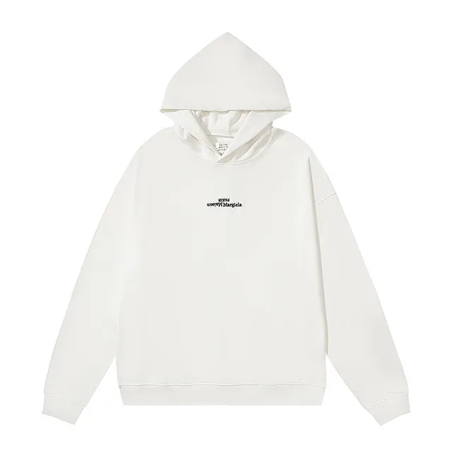 M05 White