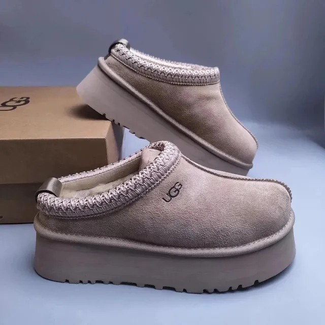 UGG sandals slippers