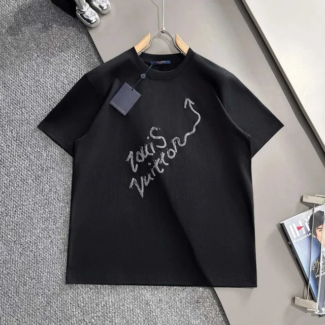 Louis Vuitton T-Shirt Embroidered Logo