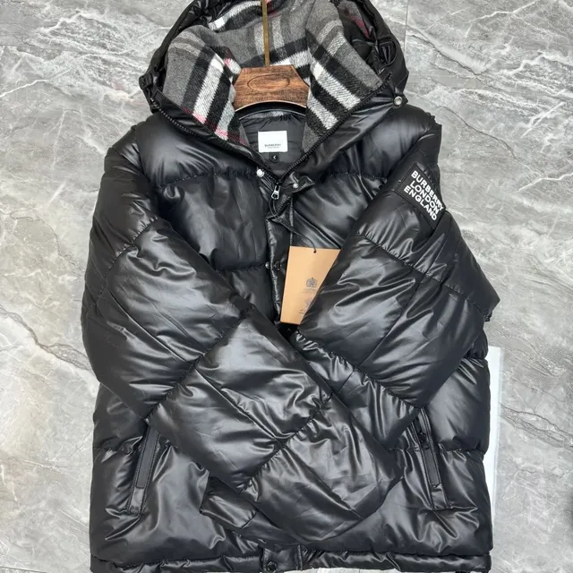 Burberry Puffer Jacket Checkered Hood Lining