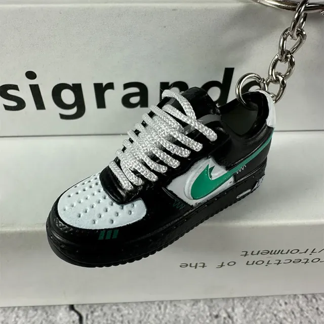 39.af1 black and white green