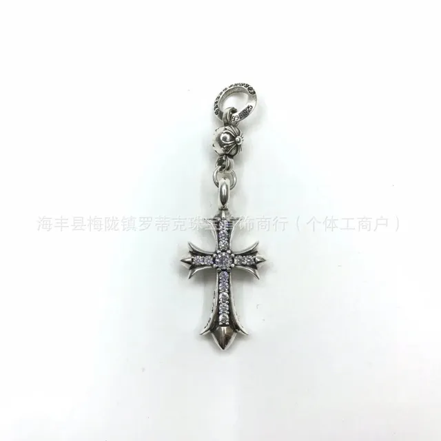 中号带钻十字架