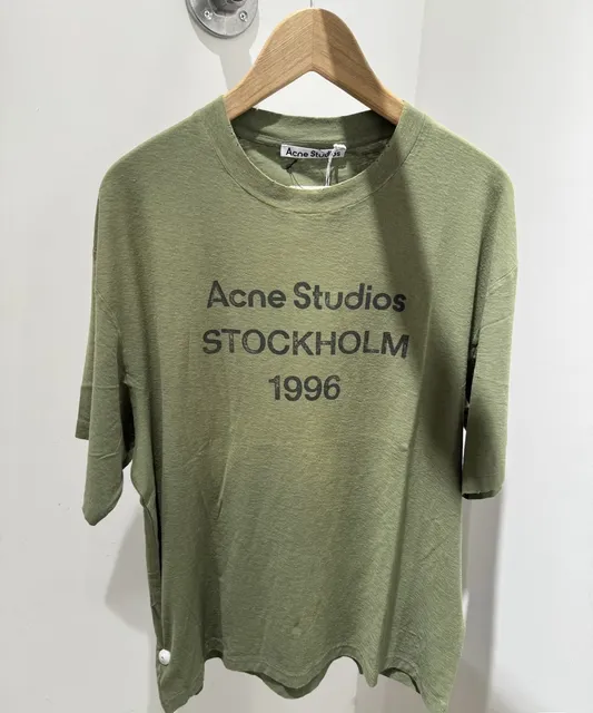 A04 Olive Green