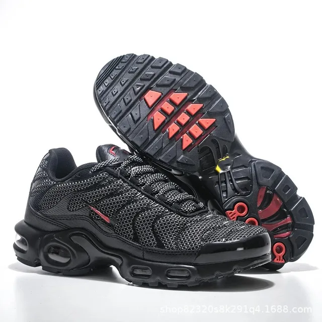 Nike Air Max Plus Triple Black Red