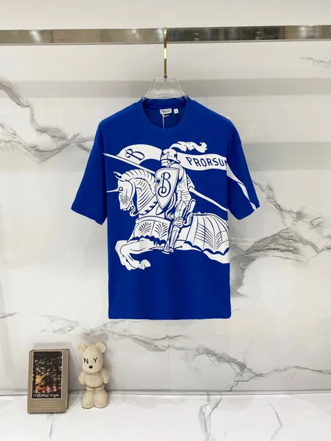 Burberry Knight Graphic Tee Equestrian Knight Print