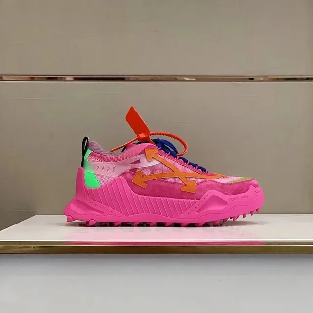 粉色