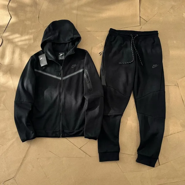 Nike Tech Fleece Hoodie and Joggers All Black