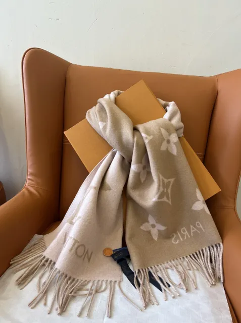 Louis Vuitton Monogram Shawl LV Flower Print