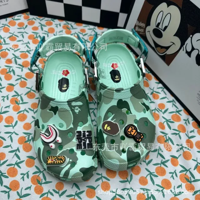 湖水绿