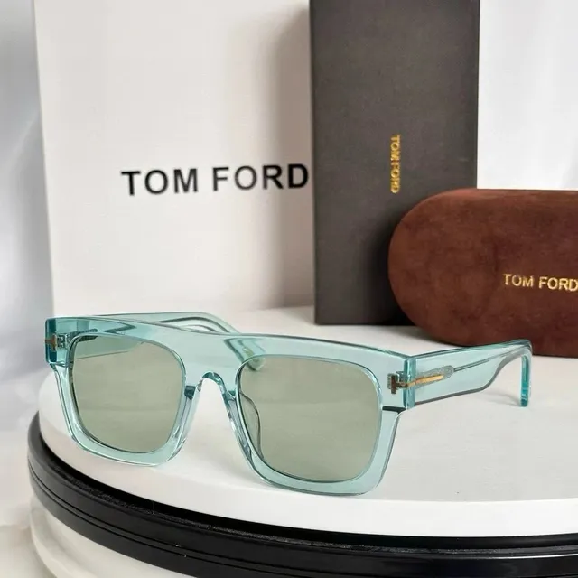 Tom Ford Sunglasses Translucent Aqua Frame with Green Lenses