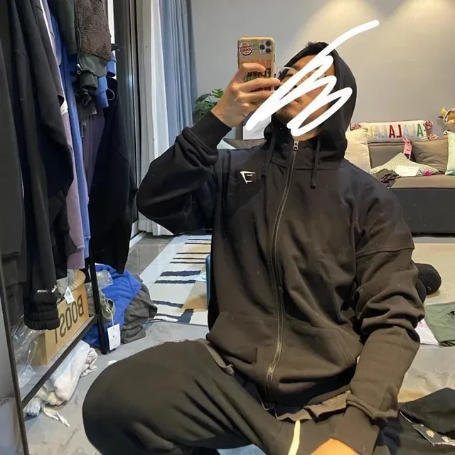 Gymshark Zip-Up Hoodie Classic Fit