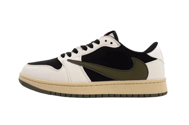 Off-White × Nike Dunk Low MCA