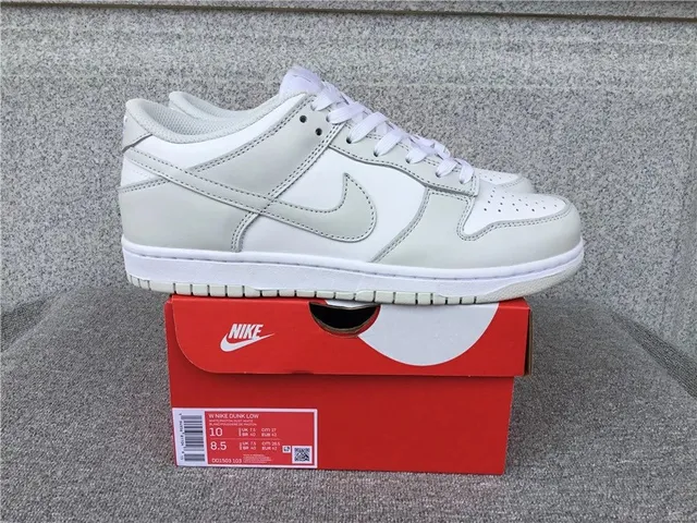Nike Dunk Low Pure