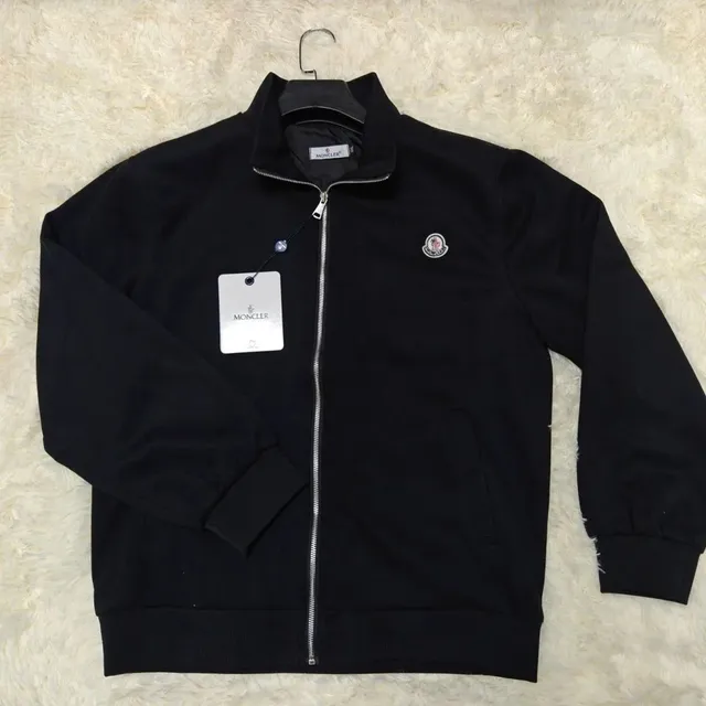 Moncler Zip-Up Jacket Classic Logo