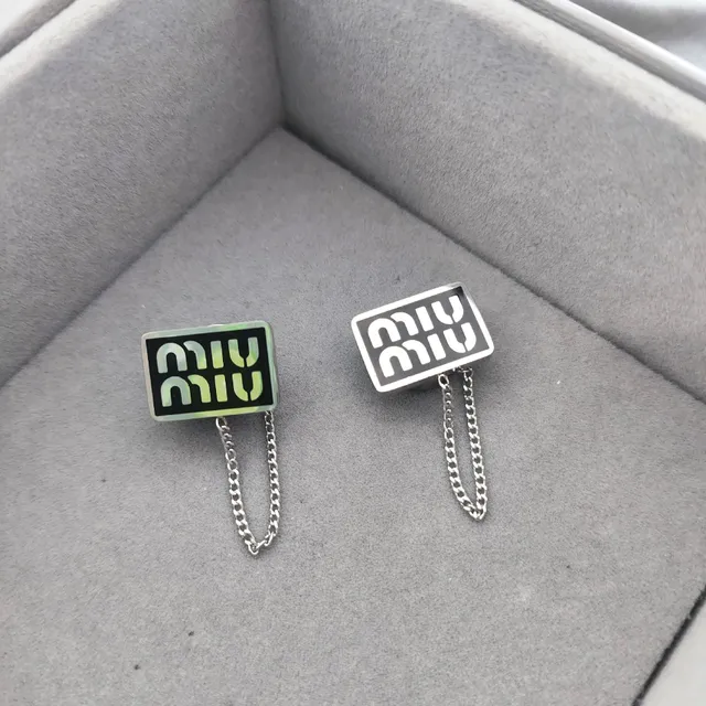 黑色短款