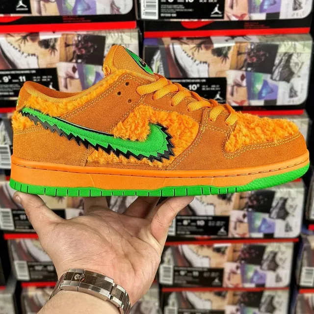 Nike Dunk Low Travis Scott Reverse Mocha