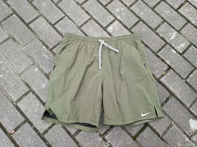 Nike Shorts Olive Green