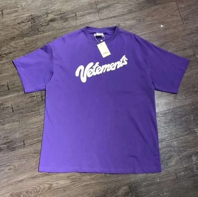 Vetements Logo Tee Script Logo