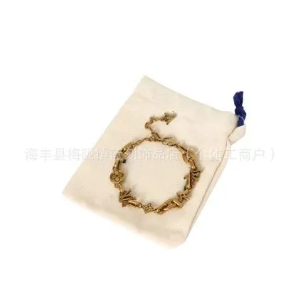 猪鼻手链金色