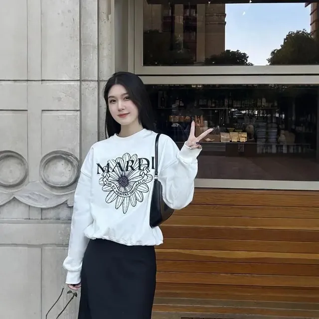 白色缎带刺绣